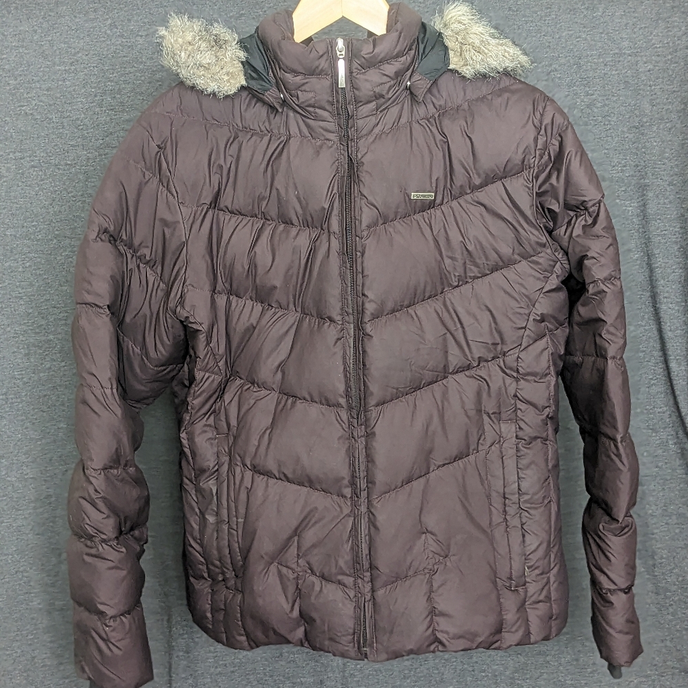 Size M women's Columbia jacket